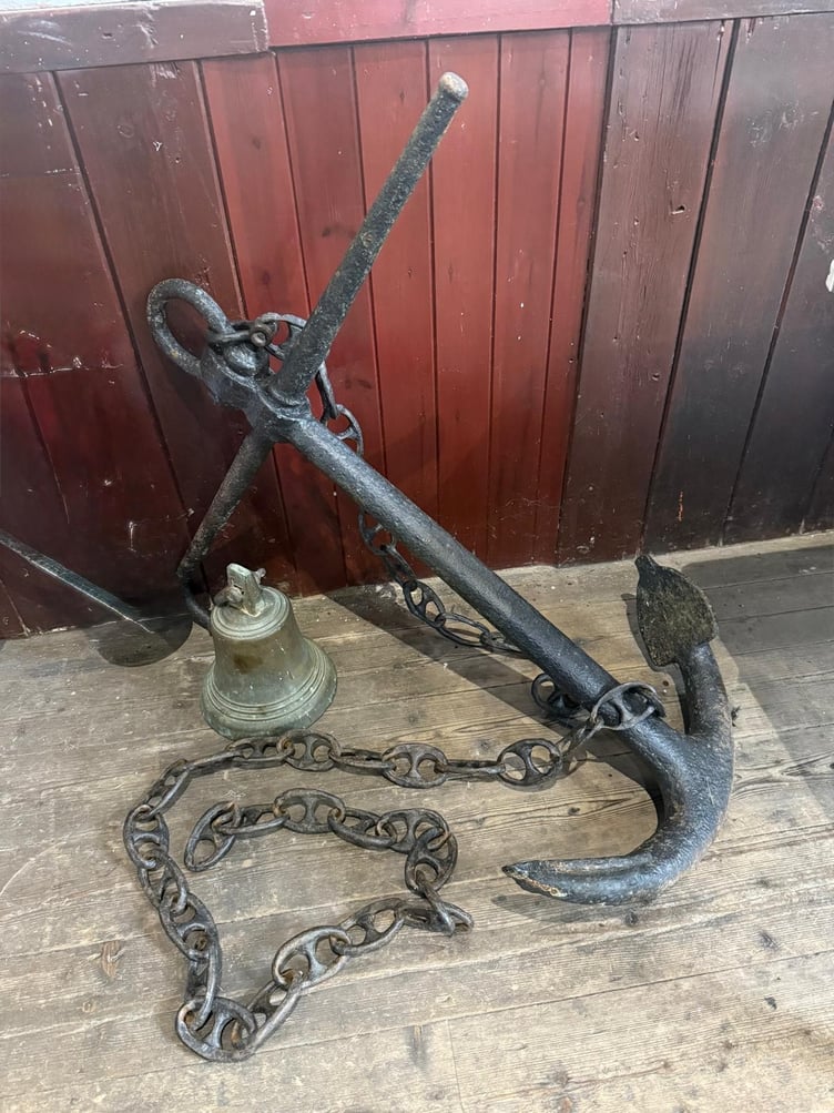 La Bellle Marie anchor and bell