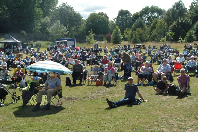Proms in the park