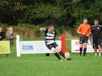 BONUS POINT AS LYDNEY
DOMINATE IN CORNWALL