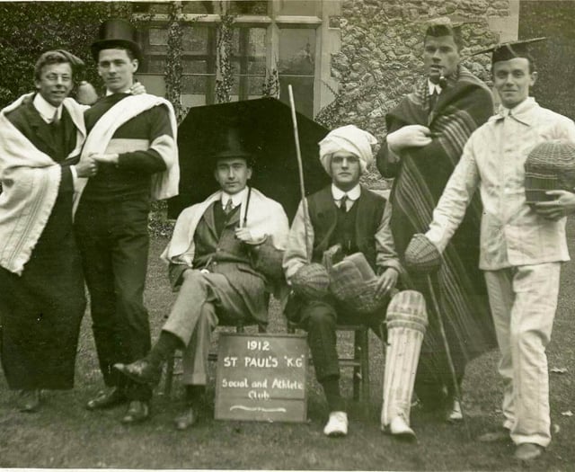 Gloucestershire alumni asked for uni photos