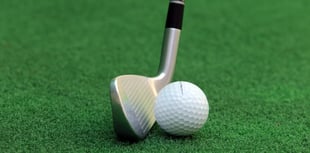 Golfers enjoy lull in the rain