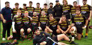 Phoenix cruise to win at Cirencester