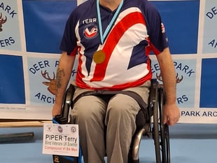 Blind archer sets new British record
