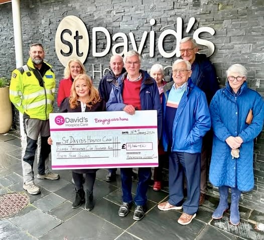 Raft race makes big cash splash with £11k for hospice charity
