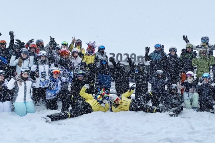 skiing students