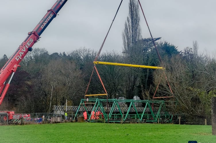 Inglis bridge lift