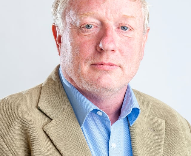 Councillor leaves Reform UK group to sit as independent