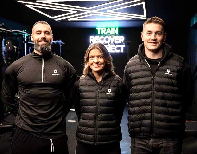 Rugby legend 'Foxy' invests in community gym