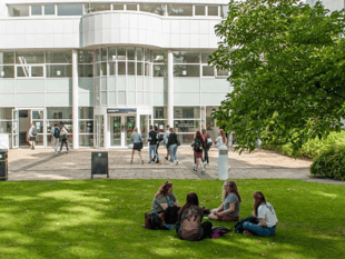 Gloucestershire Uni's refugee research for 2026