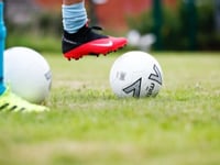 Late penalty edge nine-goal game for Hill