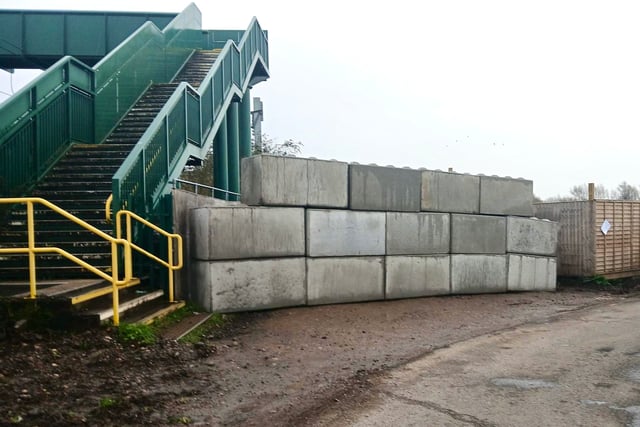 Entrances blocked as dumpers on Gwent Levels hit by injunction