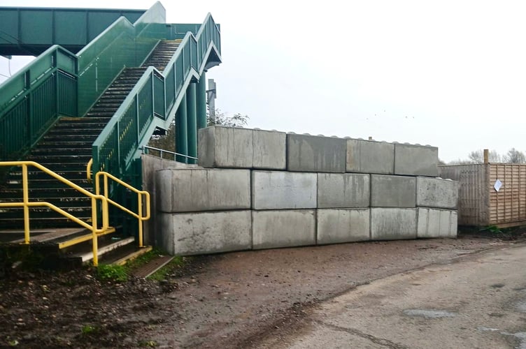 Entrances blocked as dumpers on Gwent Levels hit by injunction