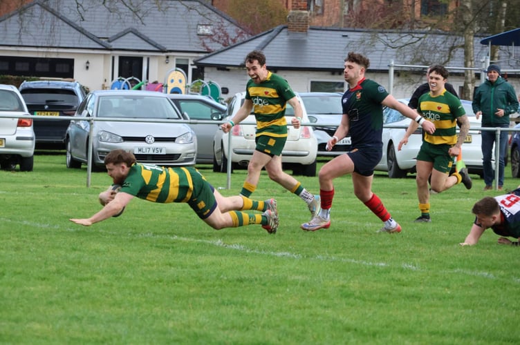 Kyle Towers scores Newent's opening try. Picture by Georgina Gardner.