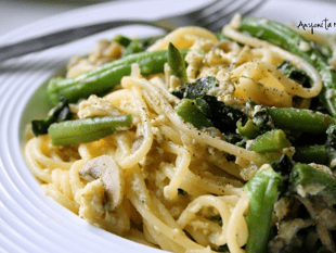 Simple spring carbonara with asparagus and peas