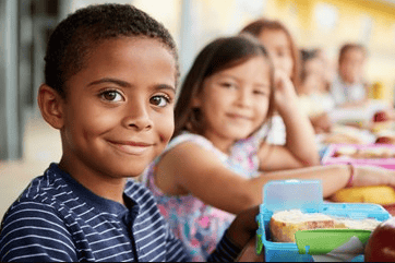 Hundreds more Gloucestershire children are now receiving free school meals following a new auto-enrolment system introduced by the county council.