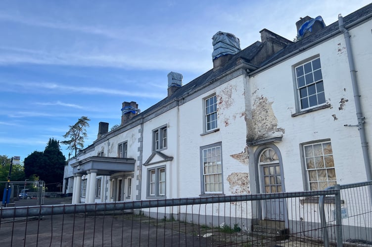 The former Victoria Hotel in High Street, Newnham. Picture taken on April 29, 2026. FREE TO USE FOR ALL PARTNERS. CREDIT: Carmelo Garcia