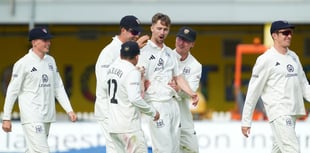 Five wickets for Taylor brings Gloucestershire back into contention