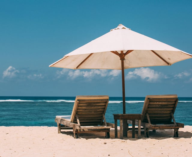 Council warns summer travellers of holiday scams