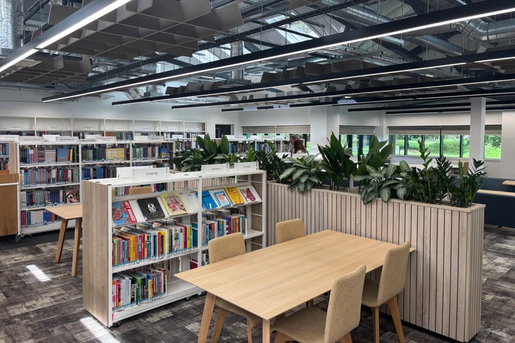 The new university library forms the centrepiece of the University Learning Hub, providing students with access to books, e-books, study spaces and digital resources.