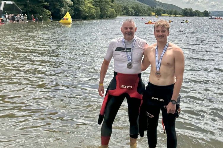 Andrew Hillis on left and Antony Wright on right