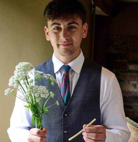 Rhys Jex was the first to recognise the potential of young Ground Elder stems as a natural alternative to drinking straws