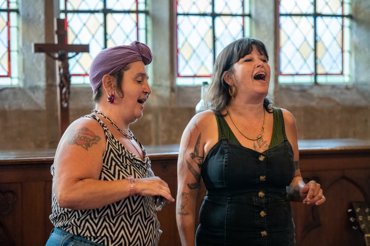 The concert included some great harmony singing from Jes and Amy of Spinst