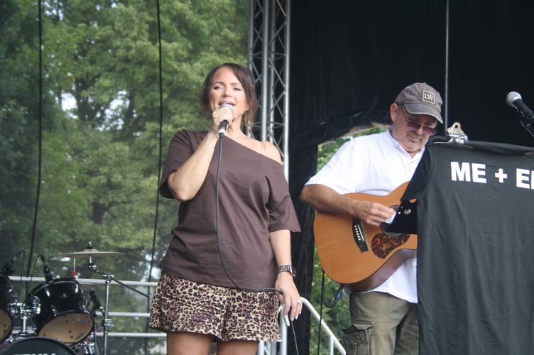 Me and Em were among the acts entertaining the cowd.