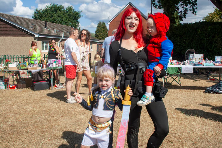 A family of superoes