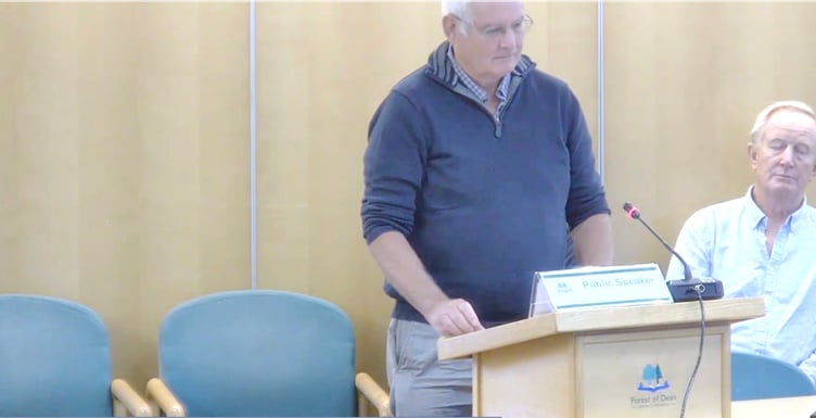The Chair of Pauntley Parish Council, Cllr Andrew Robbins, addressed the development management committee.