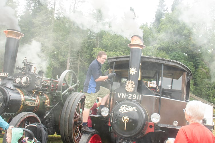 Trystan Jones on his 1931 Foden timber tractor.