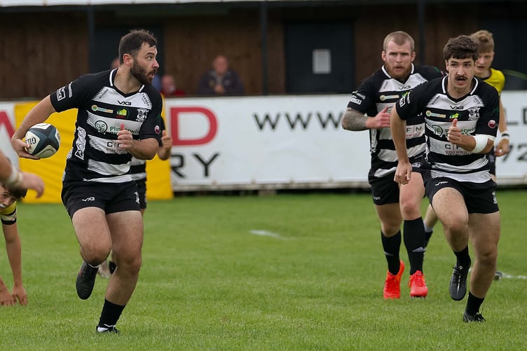 Lydney RFC and Luctonians served up an entertaining 81-point pre-season thriller at Regentsholme, with the visitors edging a 43-38 victory. Picture: Roger Pike.