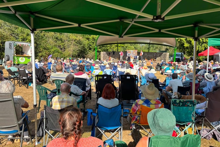 Pantaloons performance at Scarr Bandstand Coleford