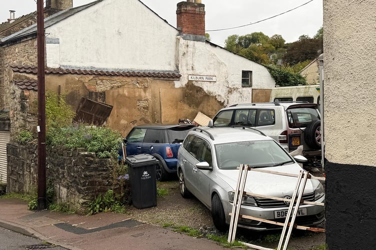Car park malt shovel