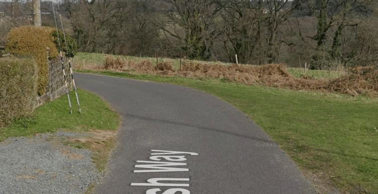 Marsh Way, Sling