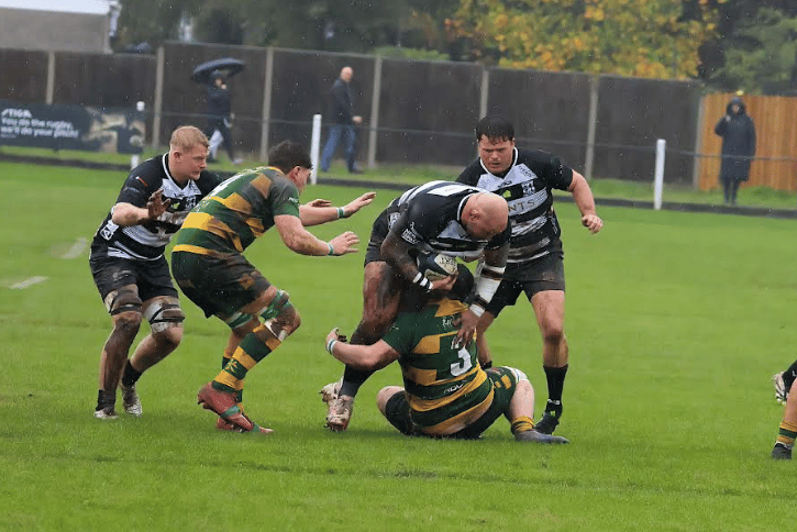 Lydney’s Nick Selway crossed for three tries in the 54-15 derby victory over Newent at Regentsholme.