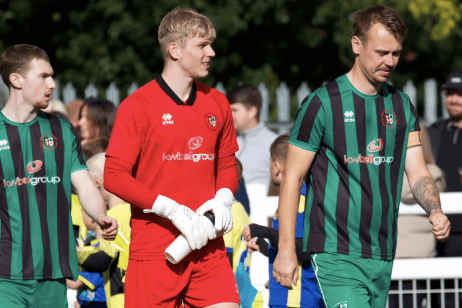 Cinderford Town surrendered a two-goal lead as Cribbs fought back to claim a 2-2 draw at The Causeway.