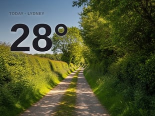 Lydney: sunny day, high of 28°C